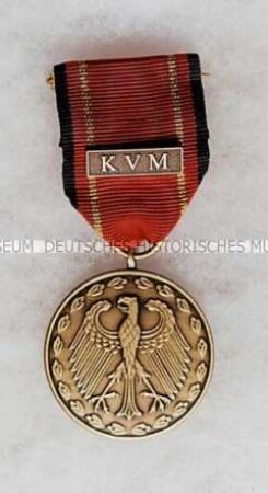 Einsatzmedaille der Bundeswehr mit der Spange "KVM", für den Einsatz zur "Kosovo Verification Mission"