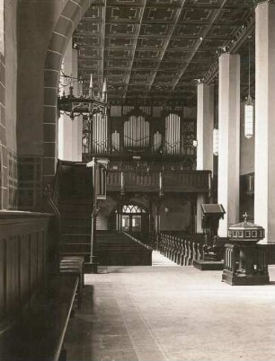 Wurzen. Wenzelskirche. Innenansicht. Blick zur Orgel