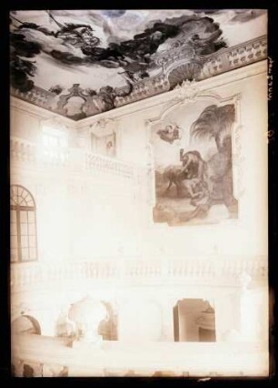 Schloß; Treppenhaus mit Wandbild, im 2. Stock