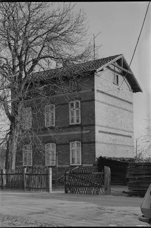 Bröthen (Kr.Hoyerswerda). Wohnhaus (ehem. Schrankenwärterwohnhaus). Nr.3. Straßenansicht