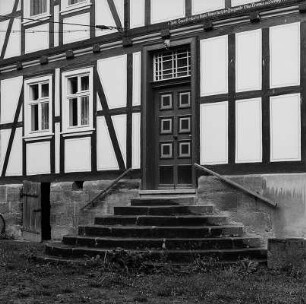 Wehretal, Hauptstraße 55