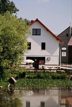Gaststätte "Bärbels Bistro"; Teich