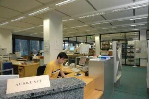 Dresden-Südvorstadt. SLUB, Zweigbibliothek Rechtswissenschaft. Innenaufnahme der Bibliothek