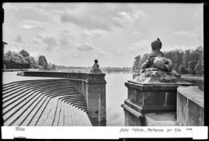 Dresden, Schloss Pillnitz, Freitreppe zur Elbe