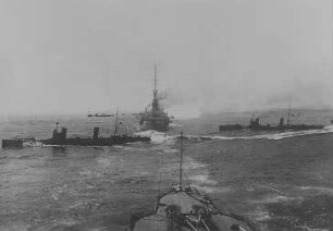 Torpedobootsangriff, Durchbruch : Technikgeschichte | Navigare necesse est... - Altes und modernes Schiffahrtswesen | Entwicklung des modernen Kriegsschiffes