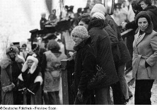 Die Künstlerin Thea Richter bei einem Festumzug