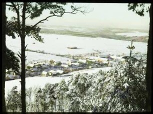 Langenhennersdorf mit Berggießhübel : Langenhennersdorf, Ortsteilansicht mit Blick nach Berggießhübel. Winteraufnahme