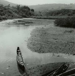Sierra Leone, Fluss Seli, Mündungsbucht mit Einbäumen bei Freetown, um 1960