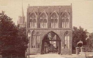 Stadtansicht, Stargarder Tor. Neubrandenburg