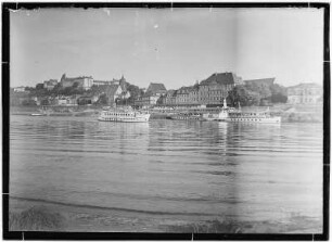 Pirna rechts der Elbe in der Nähe der Brücke