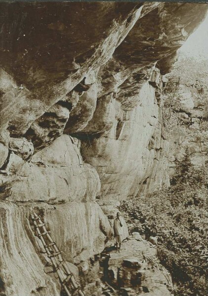 Steilwände unweit des "Berges der Perlen"