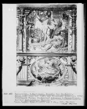 Hochaltar, Detail: Auferstehung Christi, darunter Ovalrelief mit Evangelist Johannes