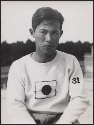 Portrait vom japanischen Dreisprung-Olympiasiegers Naoto Tajima 1936 in Berlin
