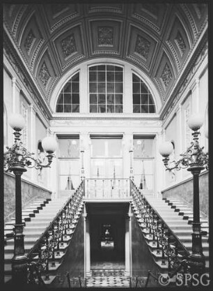 Wiesbaden, Treppenhaus, 1937.