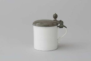 Walzenkrug mit Zinndeckel