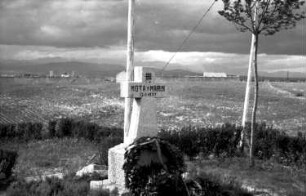 Majadahonda (Spanien): Grabstein; Mota y Marin