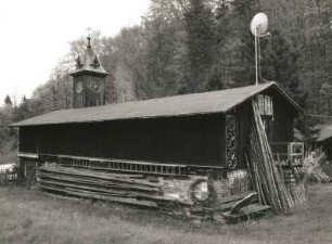 Cossebaude-Niederwartha, Tännichtgrundstraße 18. Alte Hofemühle (1851/1900). Nebengebäude mit Uhrturm. Eingangsseite mit Stiege