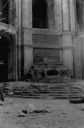 Dresden-Altstadt. Hofkirche (1739-1755, G. Chiaveri), Ruine