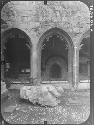 Nordhausen. Stadtpfarrkirche zum Heiligen Kreuz (sog. Dom, Baubeginn 1130). Kreuzgang