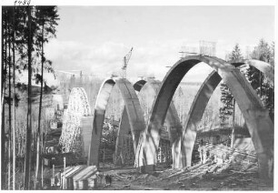 Rohrbach-(Friedens)brücke, km 211,808 - 212,130 Bögen teilweise betoniert
