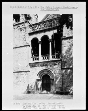 Evangelische Pfarrkirche & Ehemals Sankt Victor — Vorhalle