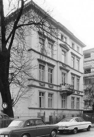Frankfurt, Emil-Claar-Straße 5