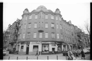 Kleinbildnegative: Mietshaus, Dürerplatz 3, 1982