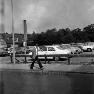 provisorischer Parkplatz an der Hagenstraße gegenüber der Kreissparkasse an der Ecke Weg zum Bürgerpark