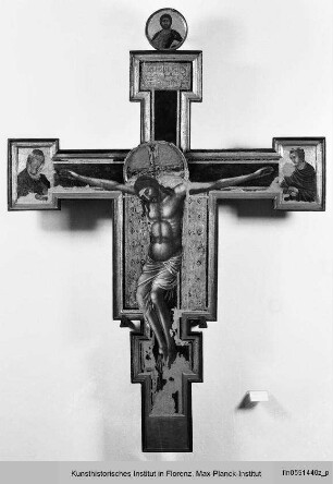 Kruzifix mit Maria und Johannes Evangelista