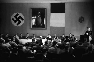 Bukarest: Reichsdeutsches Heim: Mitgliederversammlung der rumänisch-deutschen Handelskammer, Saal