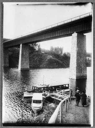 An der neuen Brücke vor Saalburg