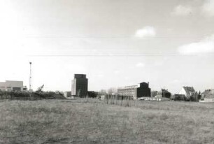 Riesa, Paul-Greifzu-Straße. Fabrikgebäude. Ansicht von der Uttmannsstraße