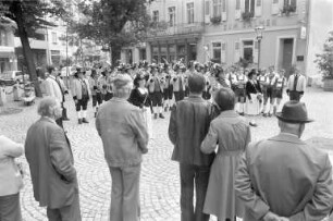 Gastspiel des Blasorchesters "Zillertaler" aus Mayrhofen/Tirol auf dem Ludwigsplatz in Karlsruhe