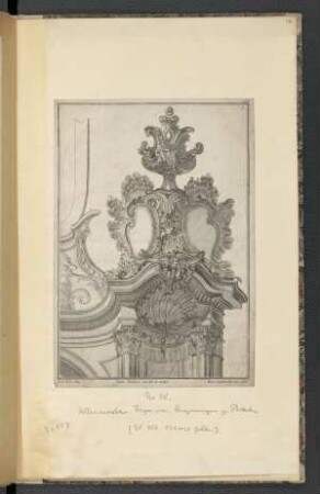 Nischenbekrönung mit Muschelwerk