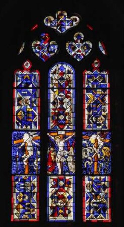 Frankreich. Alsace. Haut Rhin. Kaysersberg. Eglise de Sainte Croix innen. Kirchenfenster