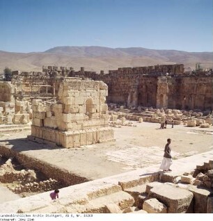 Libanon: Baalbek, Altar