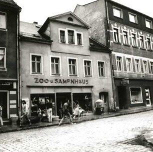 Auerbach, Friedensstraße 7. Wohnhaus mit Ladeneinbau (Zoo- und Samenhaus). Straßenansicht