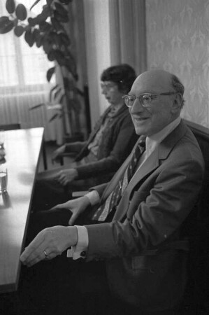 Besuch des jüdischen Emigranten Leo Papp in seiner Heimatstadt Karlsruhe