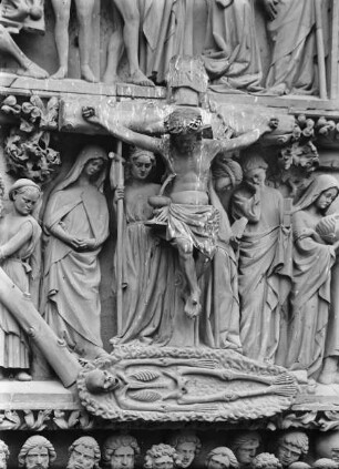 Mittleres Westportal — Tympanon: Passion Christi, Tod und Auferstehung — 2. Zone: Kreuzigung und Grablegung