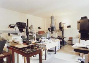 Sächsische Landesbibliothek - Staats- und Universitätsbibliothek Dresden. Außenstelle Deutsche Fotothek. Erdgeschoss. Referat Fotowerkstatt, Großlabor : Dresden-Neustadt, Bautzner Straße 19. Sächsische Landesbibliothek - Staats- und Universitätsbibliothek Dresden. Außenstelle Deutsche Fotothek. Erdgeschoss. Referat Fotowerkstatt, Großlabor