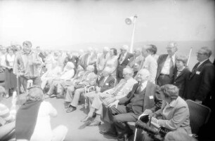 31. Tagung 1981 (29.6.-3.7.) Mediziner; Maikäferrede an Bord: (überbelichtet)