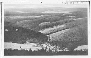 Wildenthal. Blick vom Auersberg auf Wildenthal