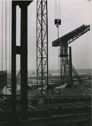 Howaldt-Werft (aus der Serie "Hamburg als Industrieplatz")