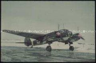 Heinkel HE 111 auf vereister Landebahn