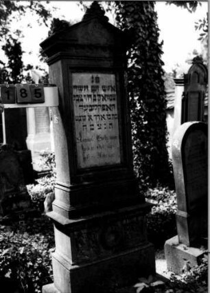 Grabstein 185