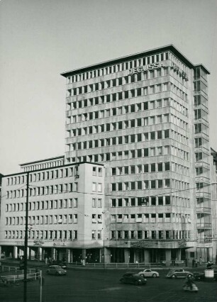 Degussa-Hochhaus und Mainbau, 1952-1953