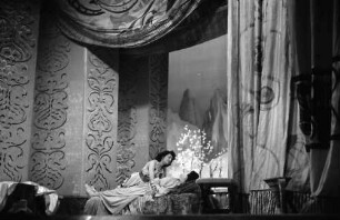 Bukarest: Studio-Theater, Theater für ROM