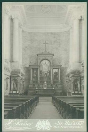 Altar im Dom.