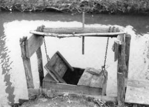 Fischerei im Spreewald : Handwerkstechniken - Fischerei. Ort: Bórkowy / Burg-Spreewald. Fischkasten im Spreewald