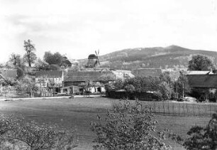 Obercunnersdorf-Kottmarsdorf. Ortsansicht mit Burkmühle, Ansichtskarte